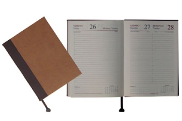 Detalle de curpiel quemante en agenda diaria